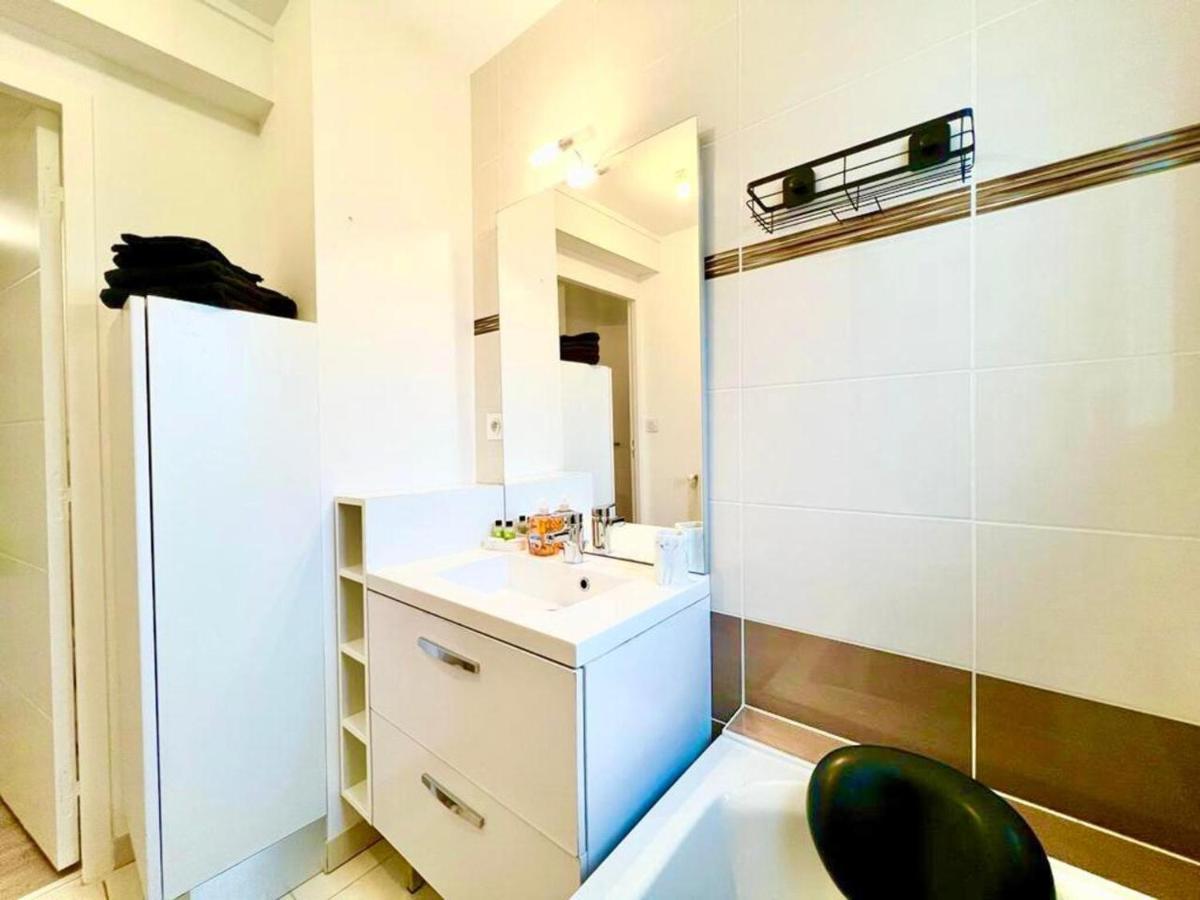 Апартаменты L'Atelier Chic - Wifi Fibre - Parking Privee - Balcon - Netflix Ланестер Экстерьер фото