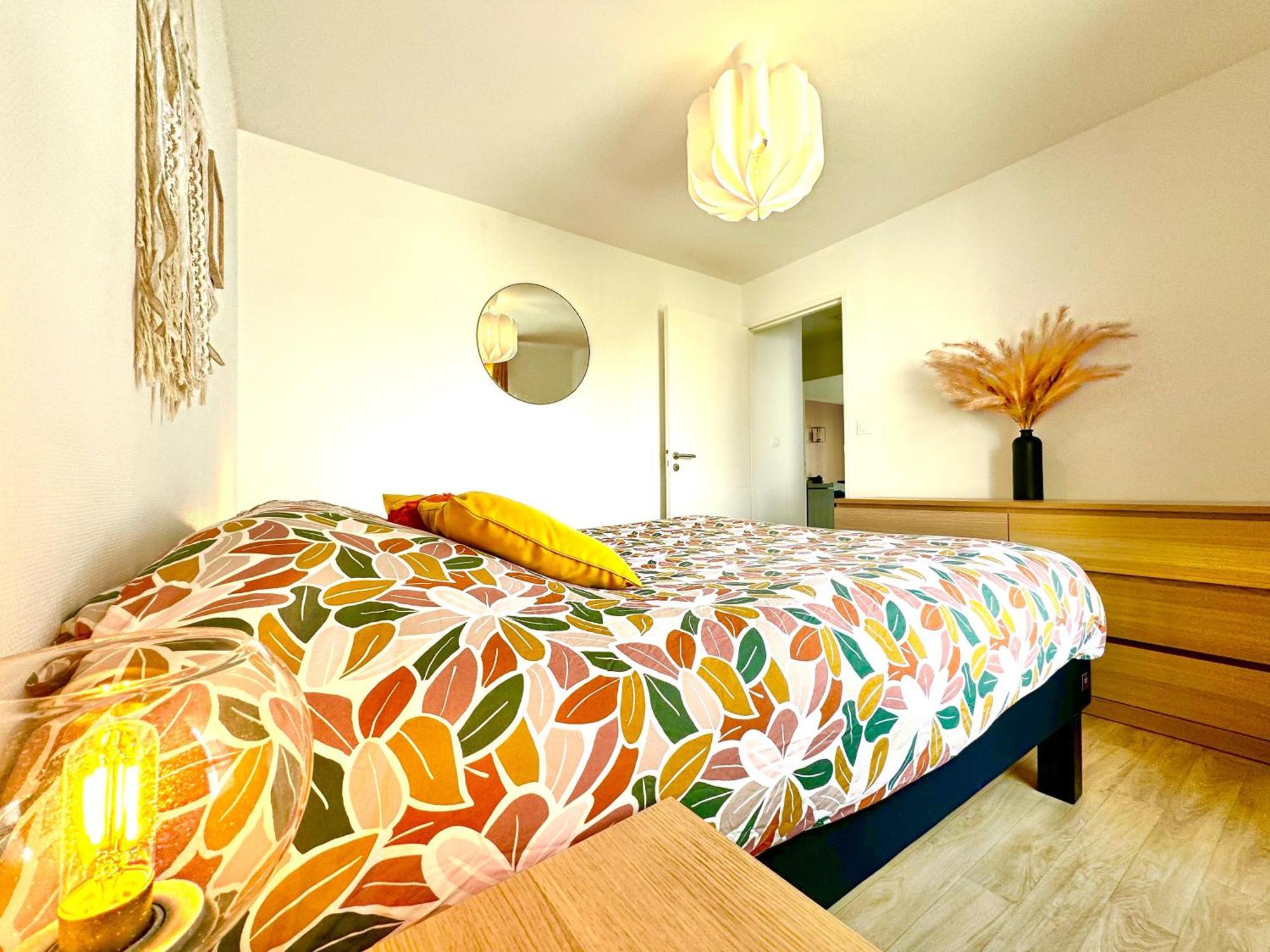 Апартаменты L'Atelier Chic - Wifi Fibre - Parking Privee - Balcon - Netflix Ланестер Экстерьер фото